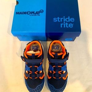 New Stride Rite Made 2 Play Nesta boys shoes 12.5.